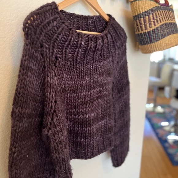 Stunning Hand-knit, Wool and Cashmere, Aubergene Crop Sweater, NWOT - Picture 2 of 4